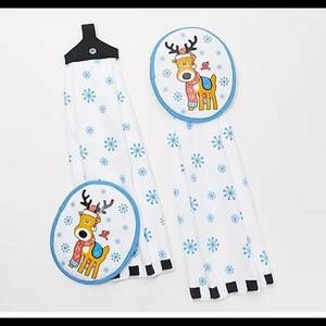Temp-tations Seasonal Kitchen Towel and Mitt reindeer -Set of 2